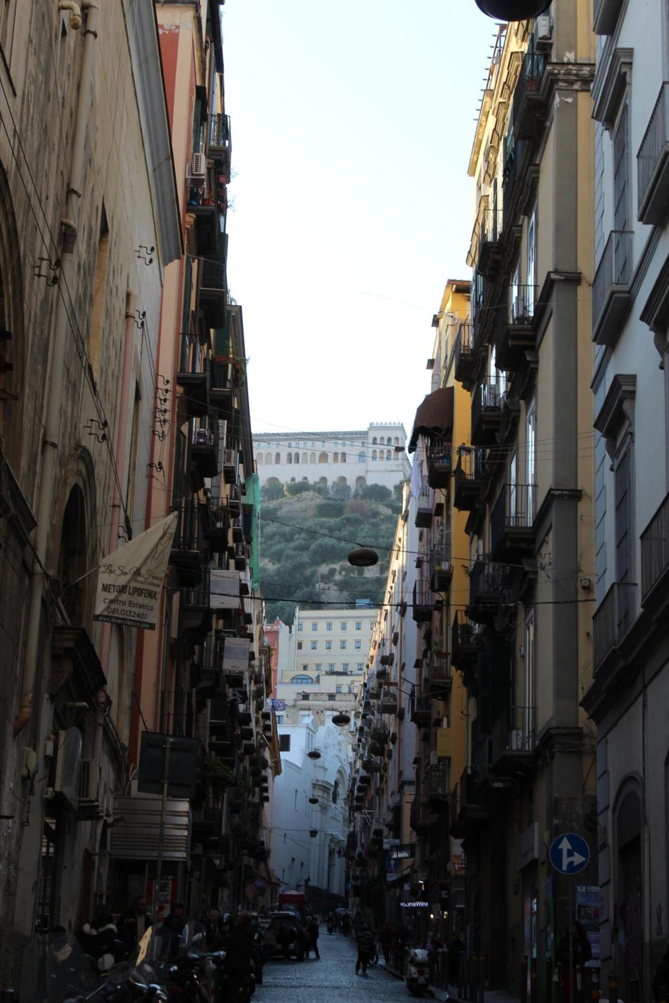 Blackwoody Contemporary Rooms - Napoli Centro Storico Via Toledo Exterior foto